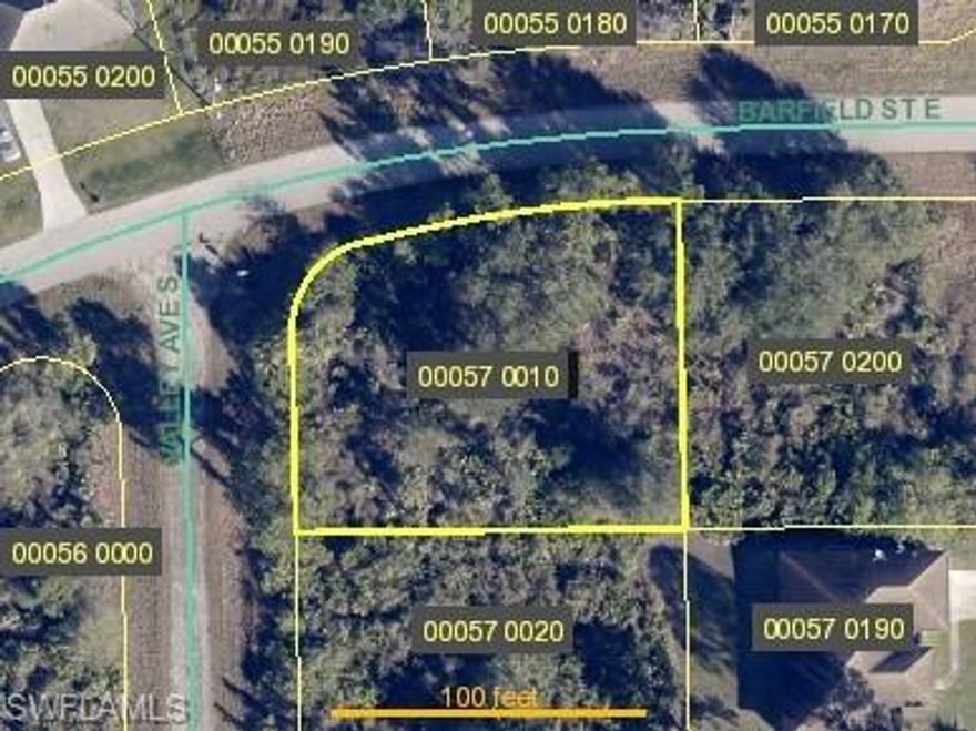Excellent corner lot, 0.28 acres. close to state highway 82, lots of new construction around.
The seller also has the lot next door 611 Valley for sale, more information MLS. 223027308.