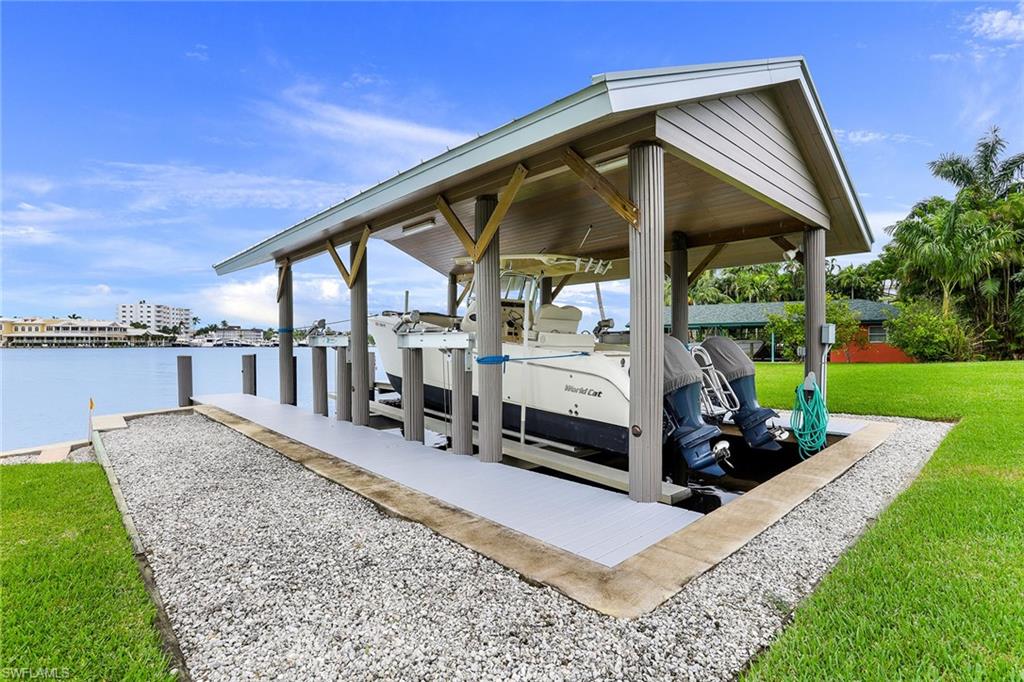 AQUALANE SHORES - Residential