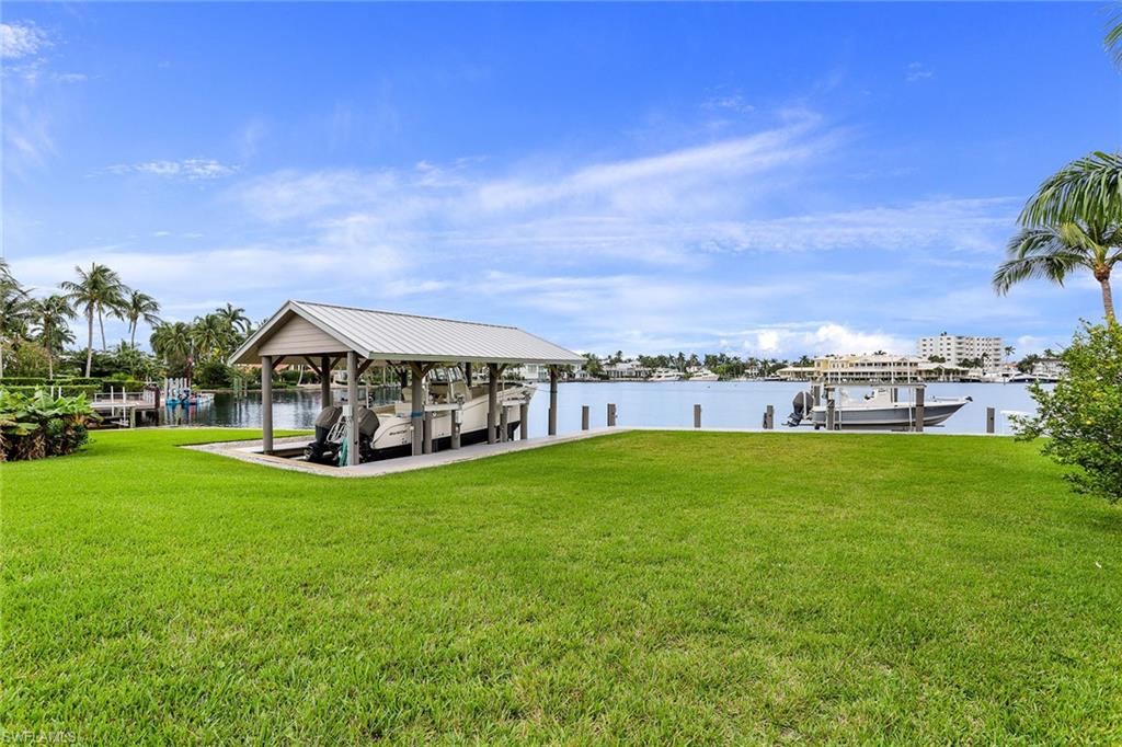 AQUALANE SHORES - Residential