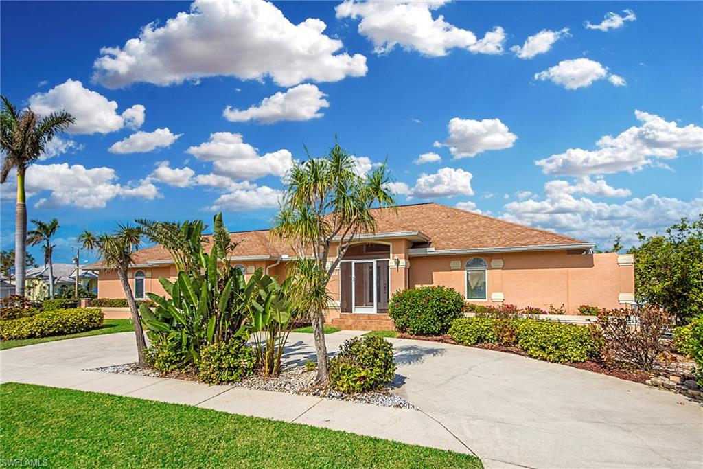 MARCO BEACH - Residential