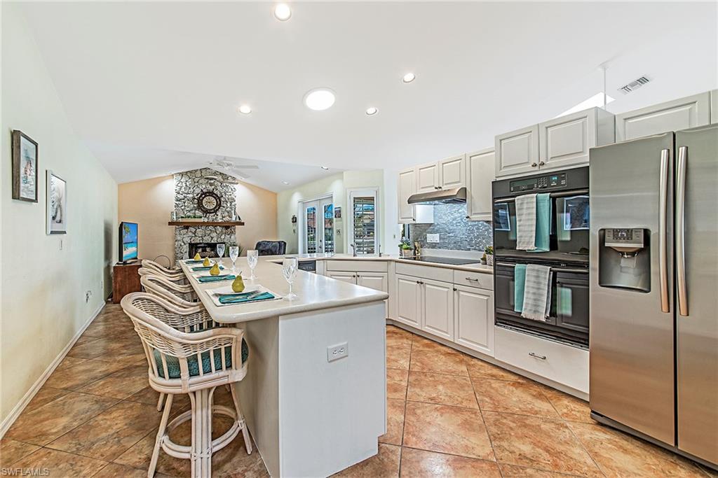 MARCO BEACH - Residential