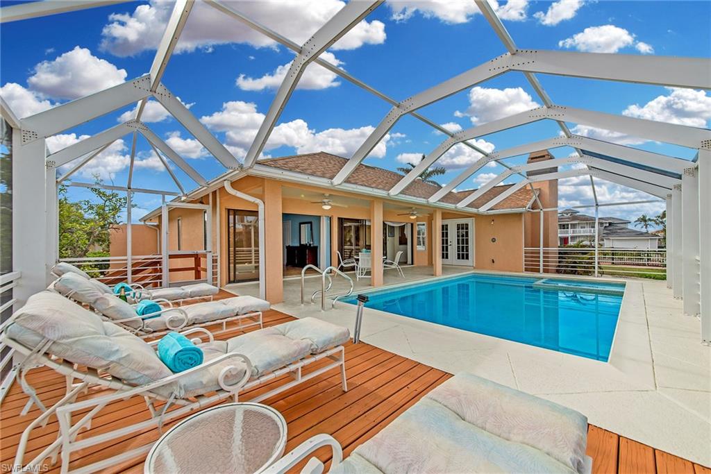 MARCO BEACH - Residential