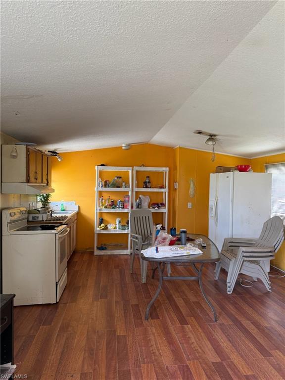 GERBER GROVES SEC 1 - Land