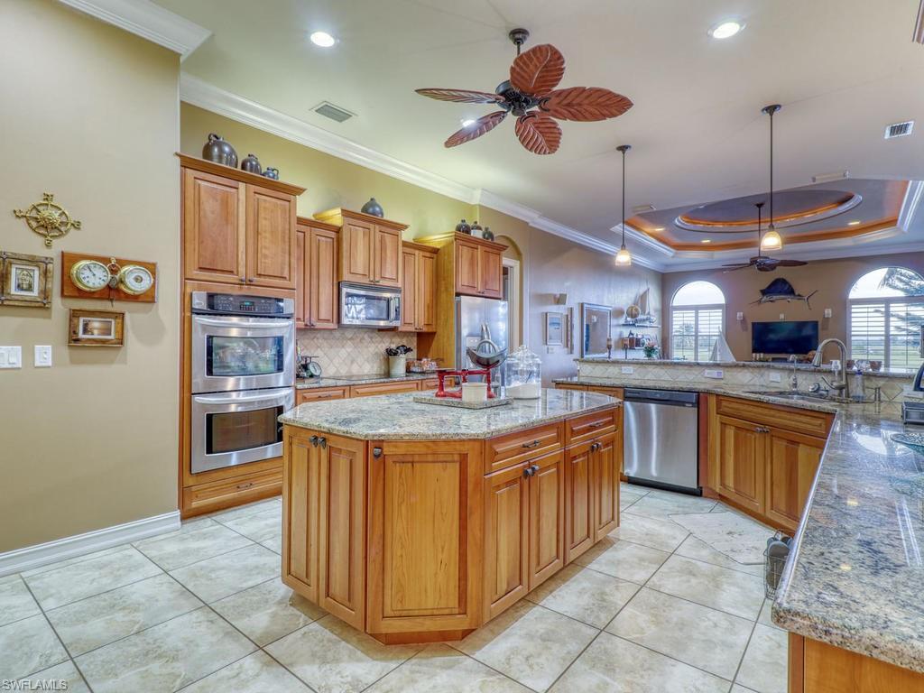 ROYAL PALM GOLF ESTATES - Residential