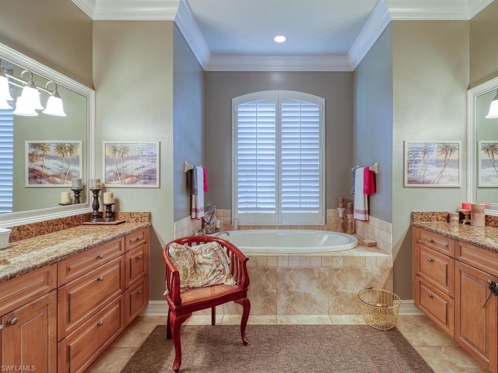 ROYAL PALM GOLF ESTATES - Residential