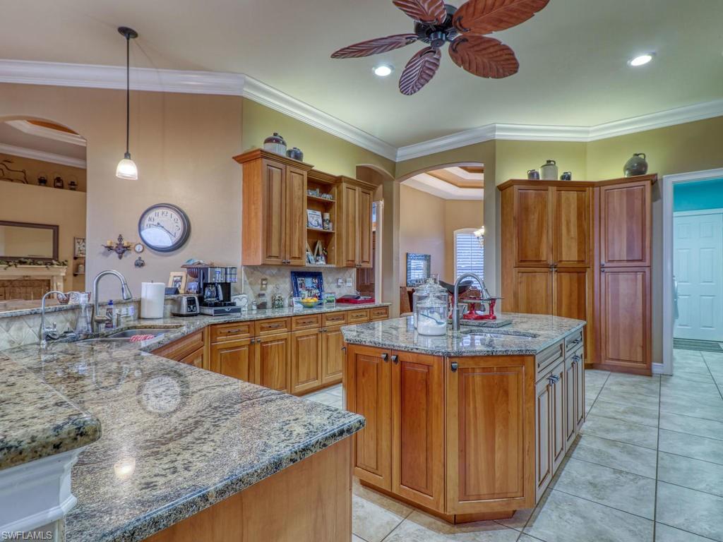 ROYAL PALM GOLF ESTATES - Residential