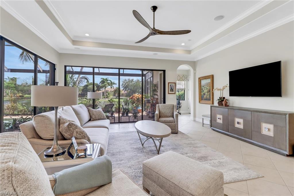 VILLA TUSCANY - Residential