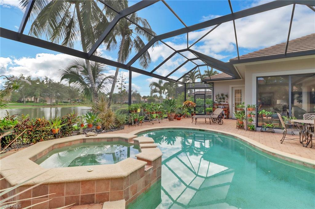 VILLA TUSCANY - Residential