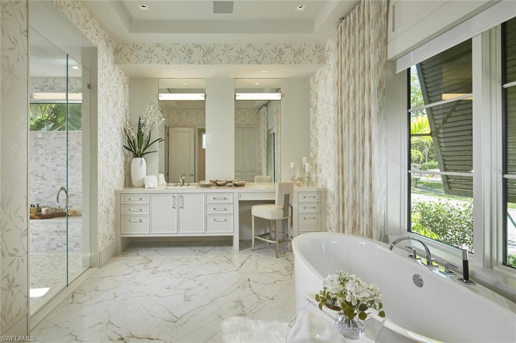 AQUALANE SHORES - Residential