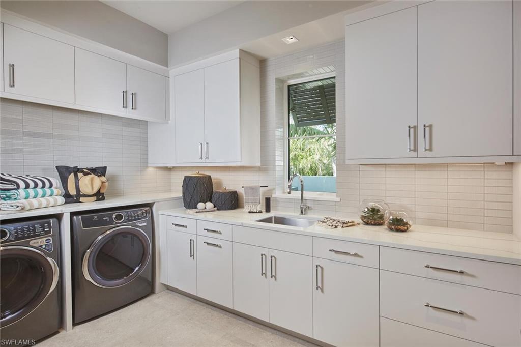 AQUALANE SHORES - Residential