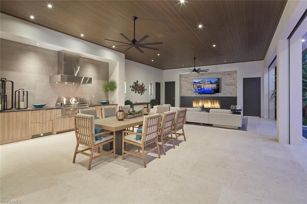 AQUALANE SHORES - Residential