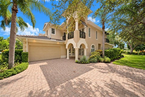 Photo of 4840 W Boulevard CT, NAPLES, FL 34103 (MLS # 226033491)