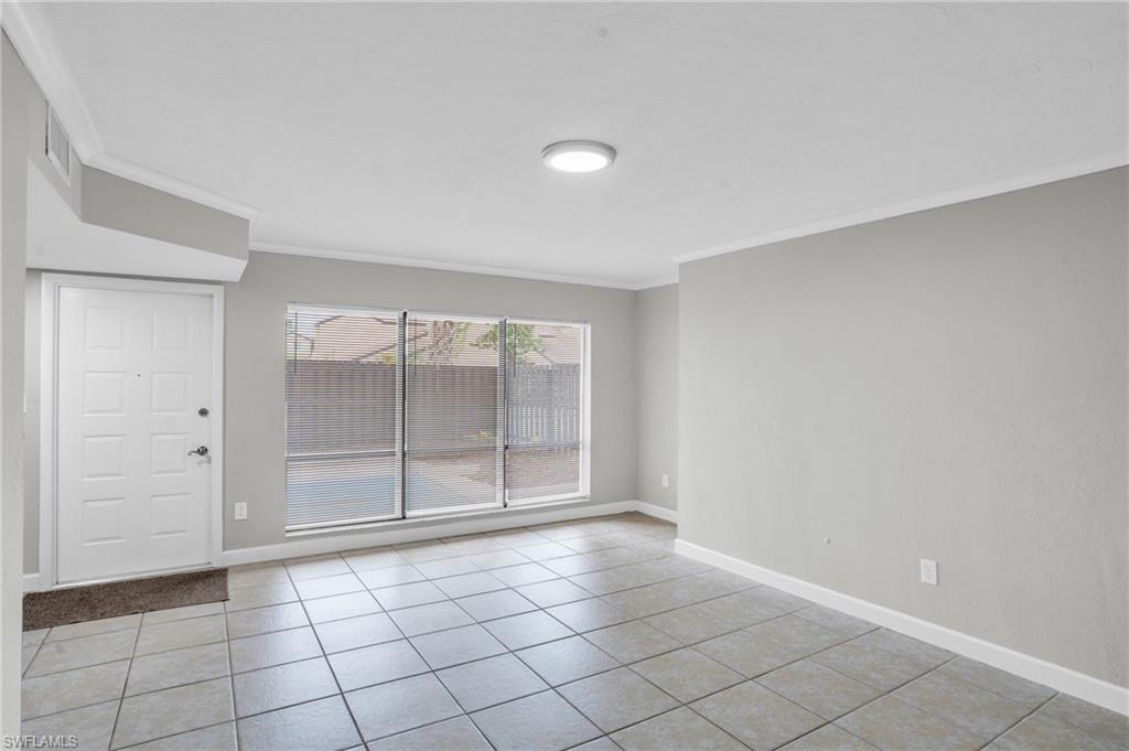 PINE GROVE TOWNHOUSES - Residential