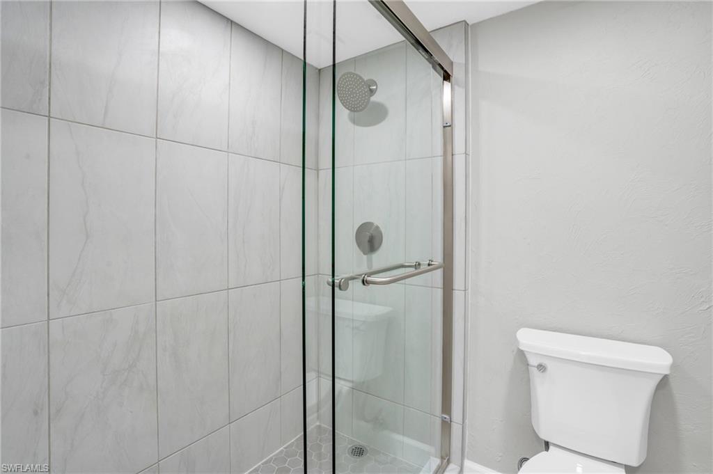 PINE GROVE TOWNHOUSES - Residential