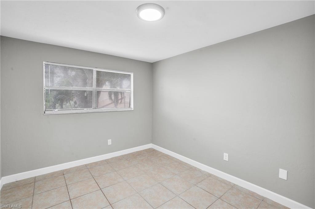 PINE GROVE TOWNHOUSES - Residential