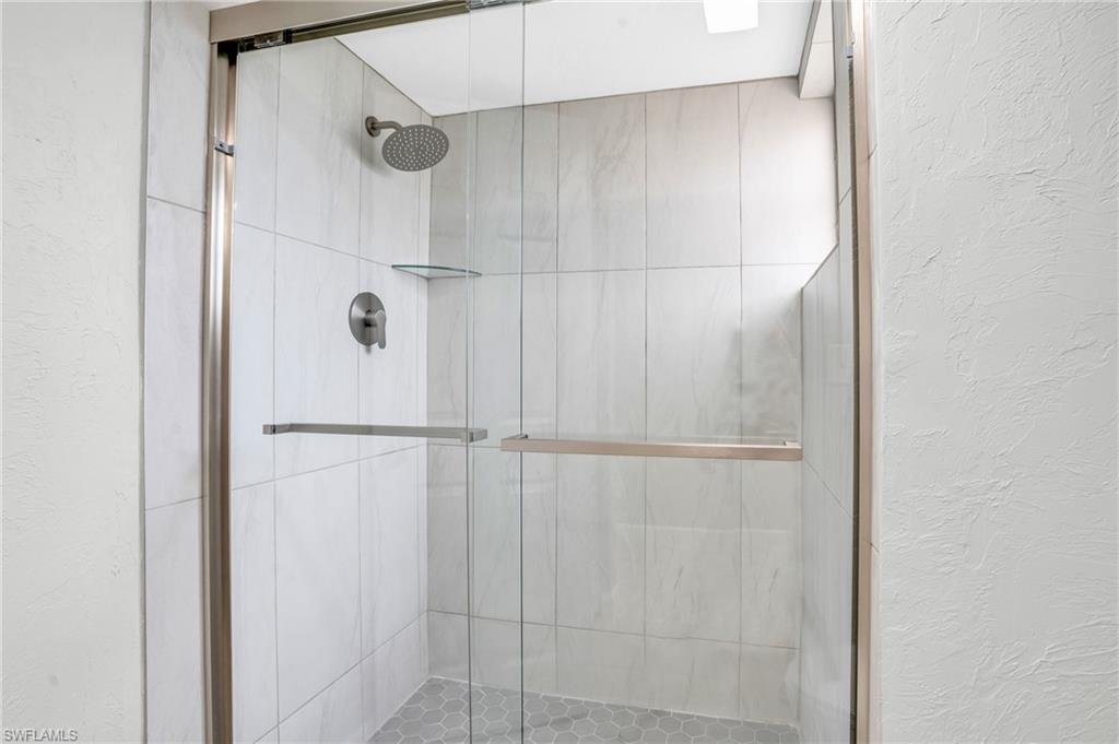 PINE GROVE TOWNHOUSES - Residential