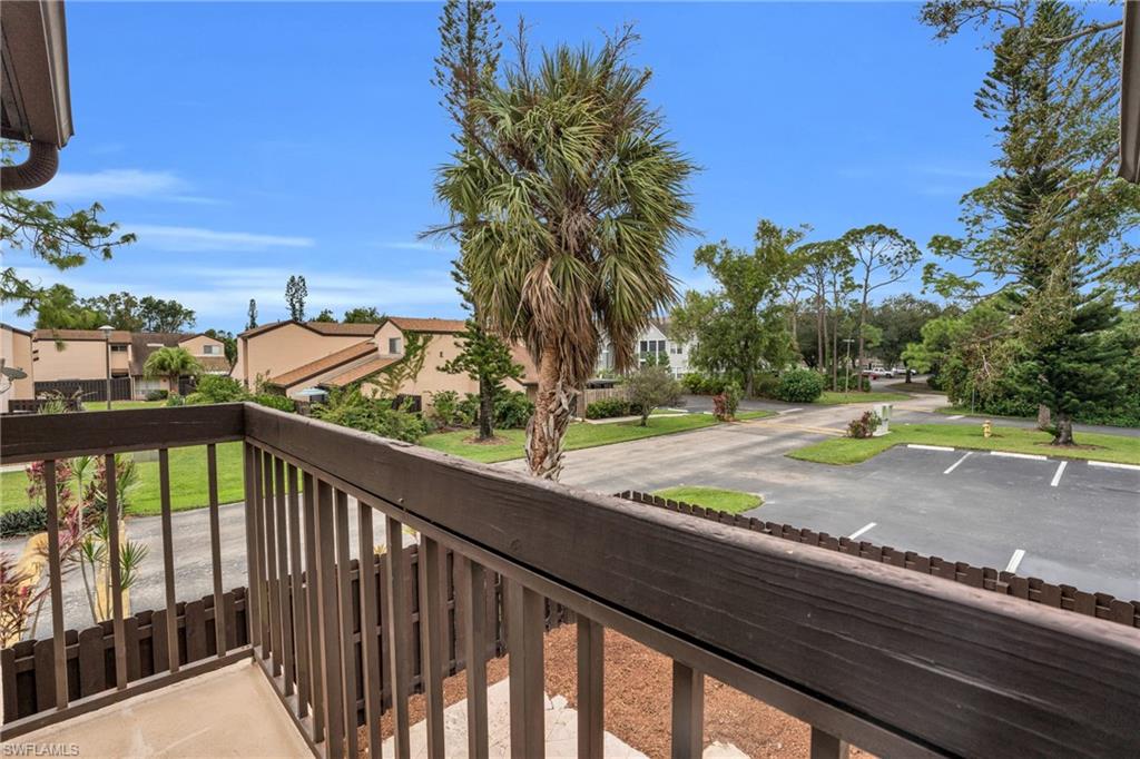 PINE GROVE TOWNHOUSES - Residential