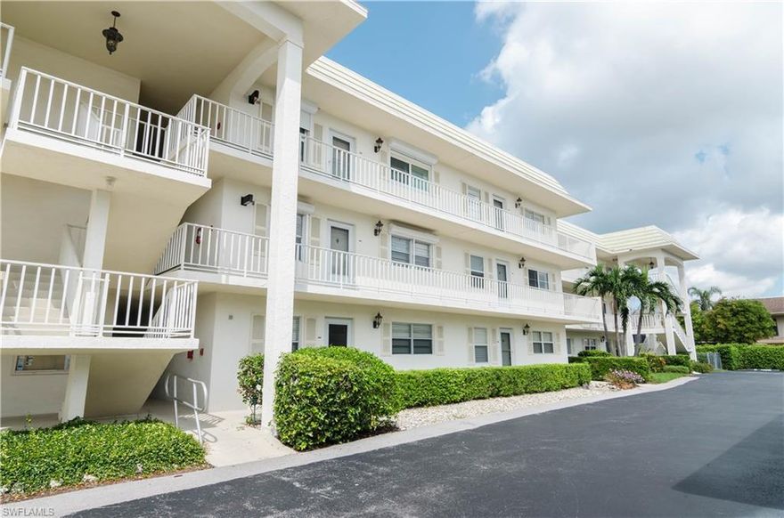 This beautifully renovated fully furnished ground floor unit is a great buy. Camelot Club is a waterfront community peacefully located along the Riviera Drive in the Moorings community. Residents will love the open living room designs which extend to the lakeside, the outdoor pool perfect for afternoon and night swim, and easy access to various local destinations like the Coastland center mall, golf courses, and the beautiful beaches of the Gulf of Mexico. Built in 1971, Camelot Club is a hidden Naples gem. Located in the highly desired Moorings with private beach access only for Moorings residents. UPGRADES INCLUDE: The old circuit breaker box has been removed and replaced; bathrooms feature new mirrored medicine/storage cabinets and comfort toilets; guest bath has new glass shower doors; painted interior; new screens; new furniture. Private Moorings beach access with parking; picnic tables, park-like setting with entrance to the stunning beach. on sight washer and dryer on sight, not in the unit, however, there is room for a stackable Washer/dryer unit that can be installed in the rear master closet. The exterior building, covered parking and roofs were just freshly painted.