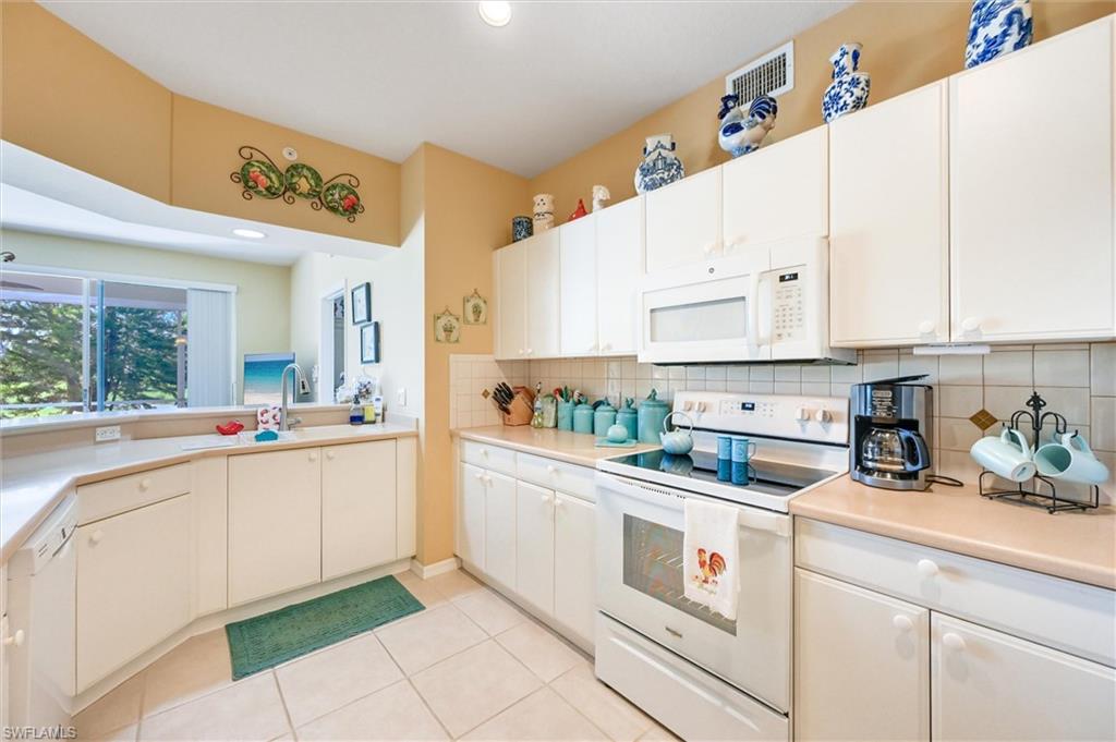 FLAMINGO FAIRWAYS - Residential