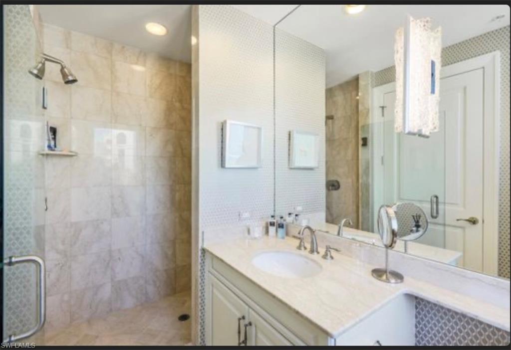 BELIZE - Residential