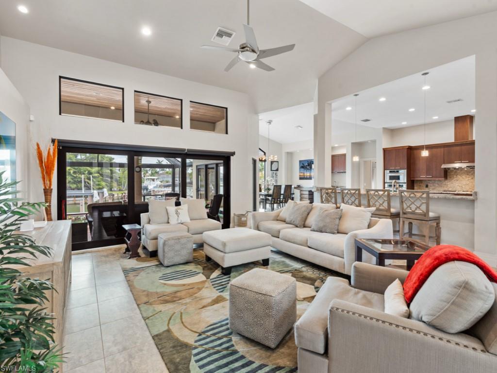 MARCO BEACH - Residential