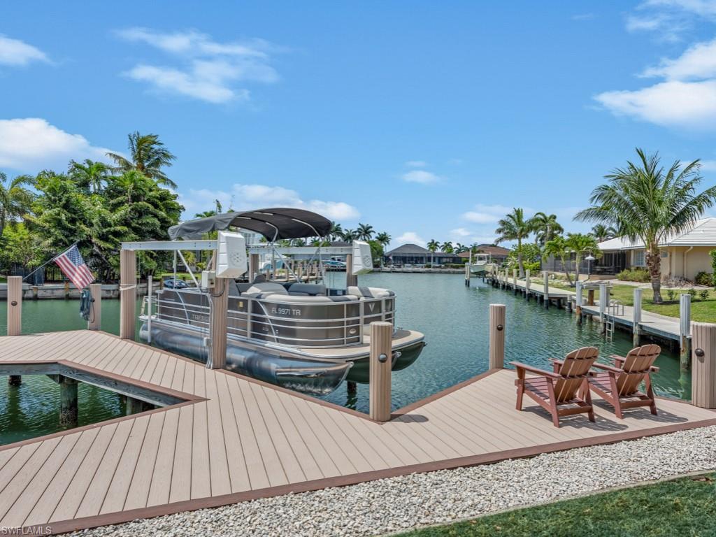 MARCO BEACH - Residential