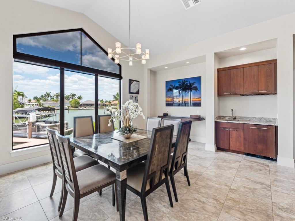 MARCO BEACH - Residential