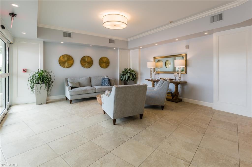 SUNSET HOUSE - Residential