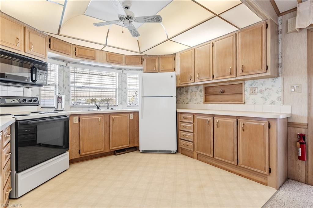 FOUNTAIN VIEW RV RESORT - Residential