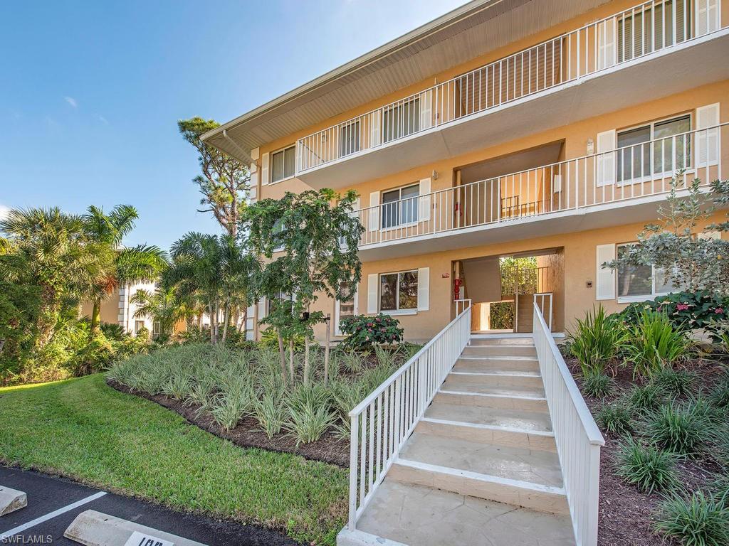 NAPLES SANDPIPER BAY CLUB - Residential