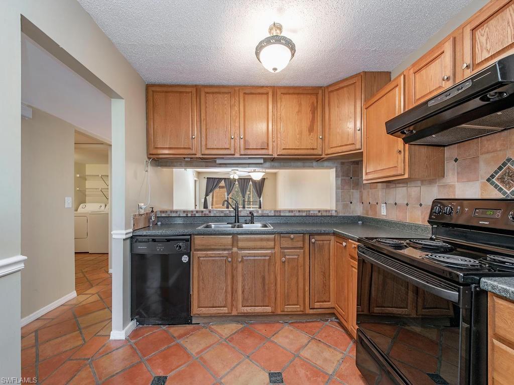 NAPLES SANDPIPER BAY CLUB - Residential