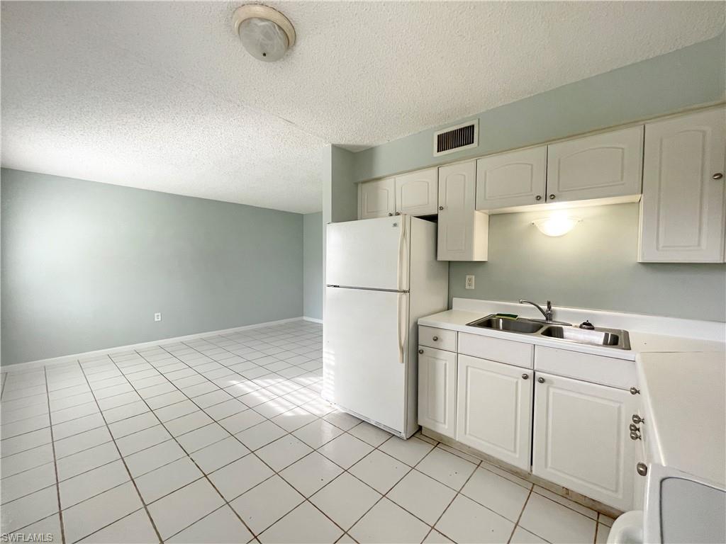 POINCIANA CONDO - Residential Lease