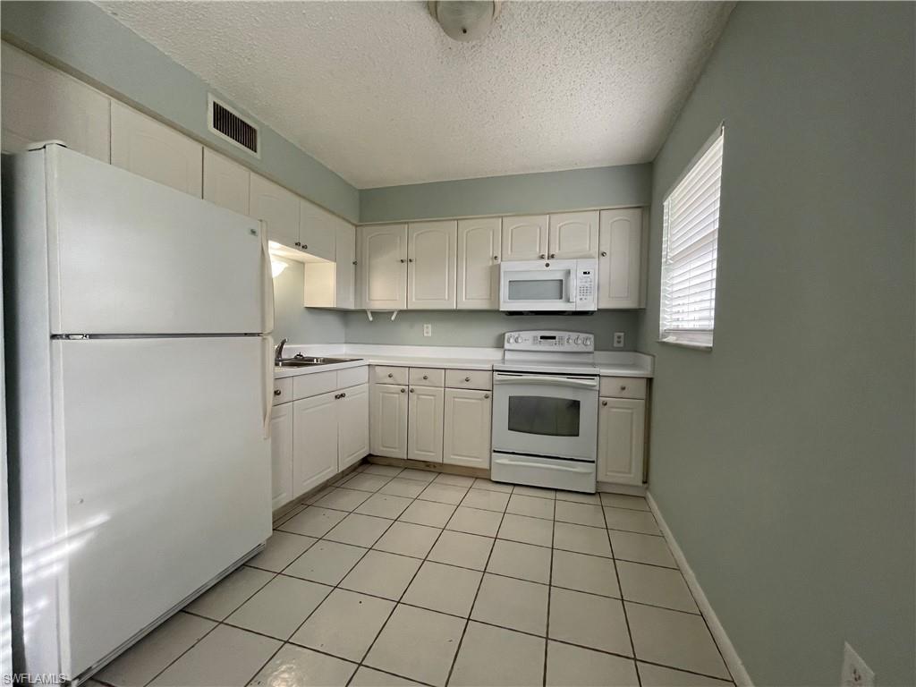 POINCIANA CONDO - Residential Lease