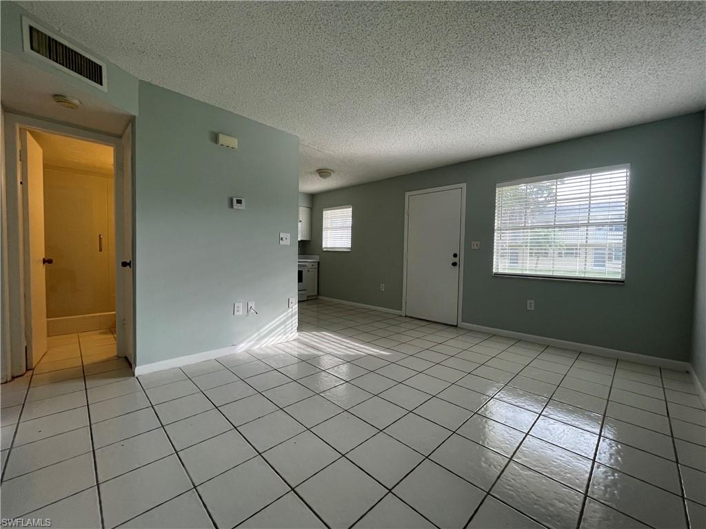 POINCIANA CONDO - Residential Lease