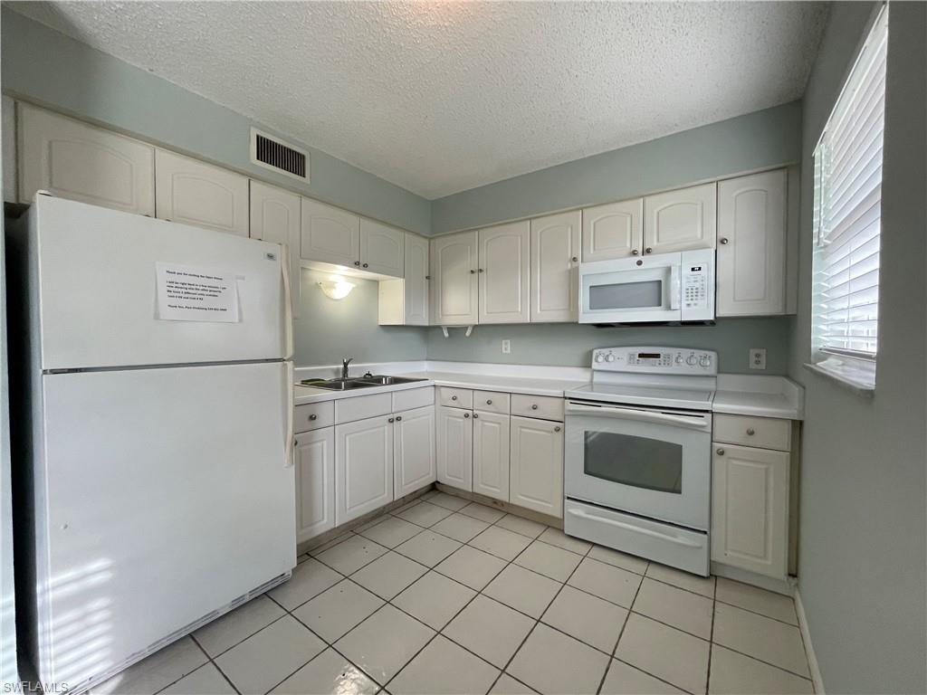 POINCIANA CONDO - Residential Lease