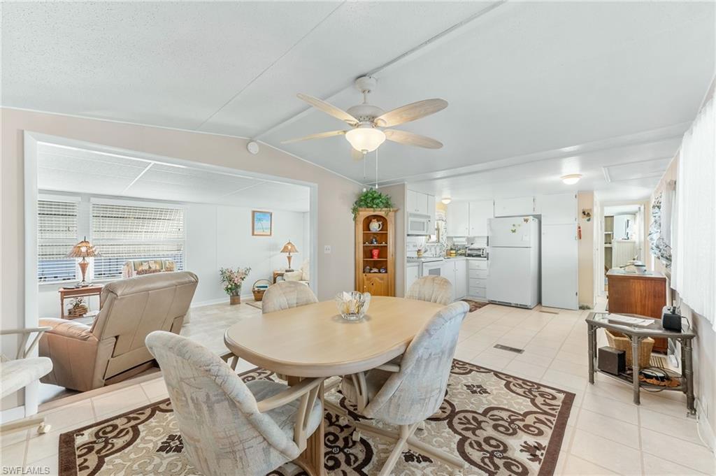 RIVIERA COLONY - Residential