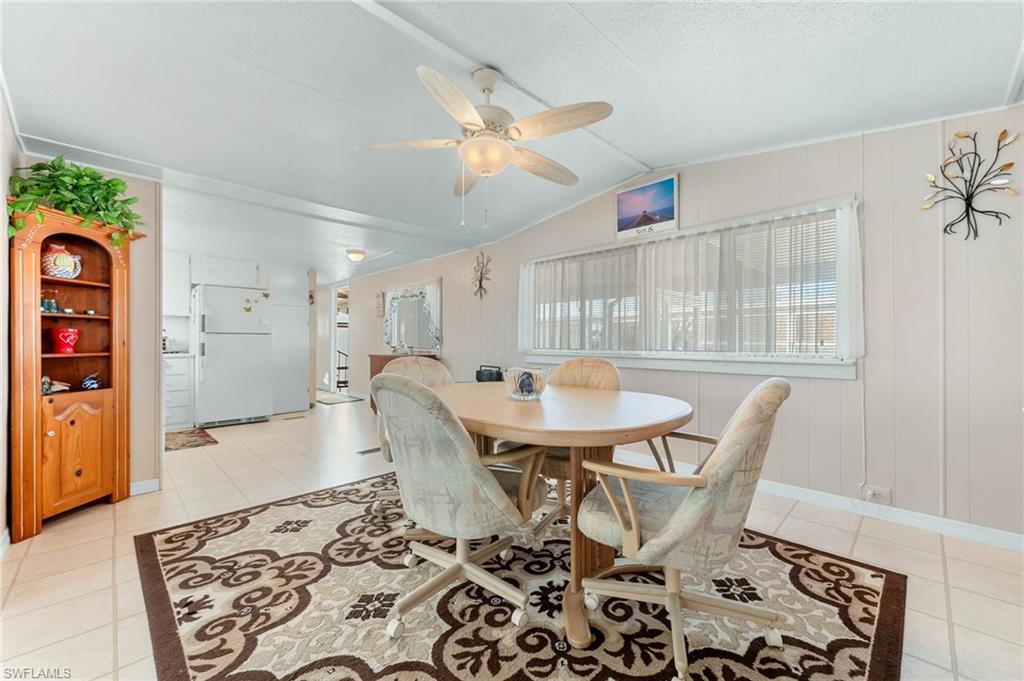 RIVIERA COLONY - Residential