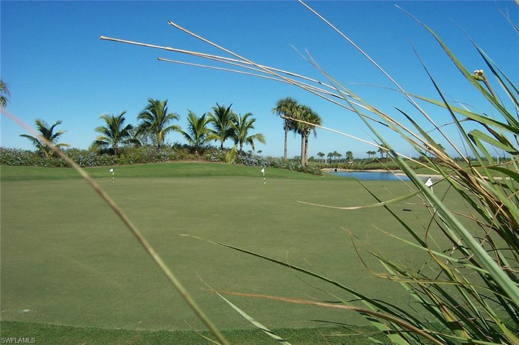 ROYAL PALM GOLF ESTATES - Land