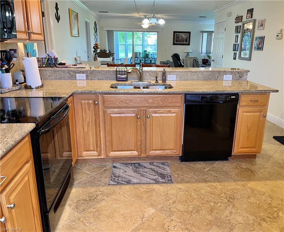 MYERLEE CIRCLE CONDO - Residential