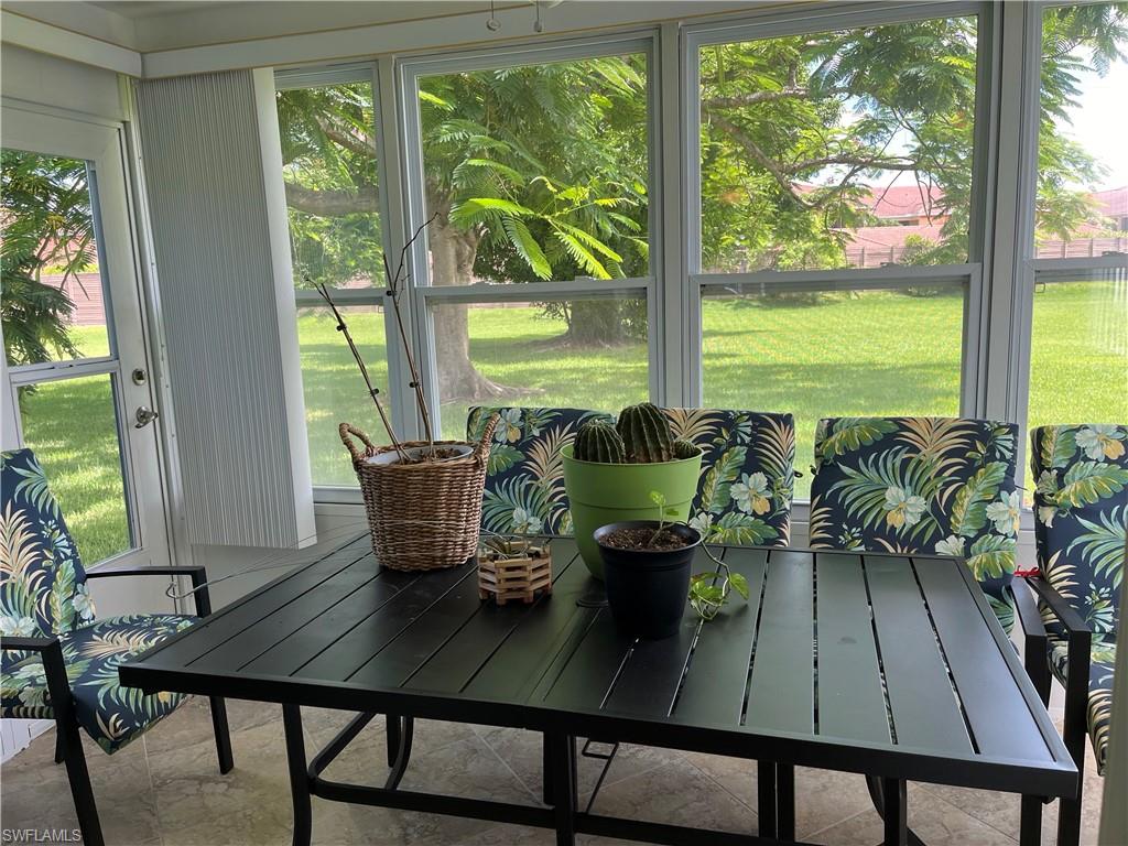 MYERLEE CIRCLE CONDO - Residential