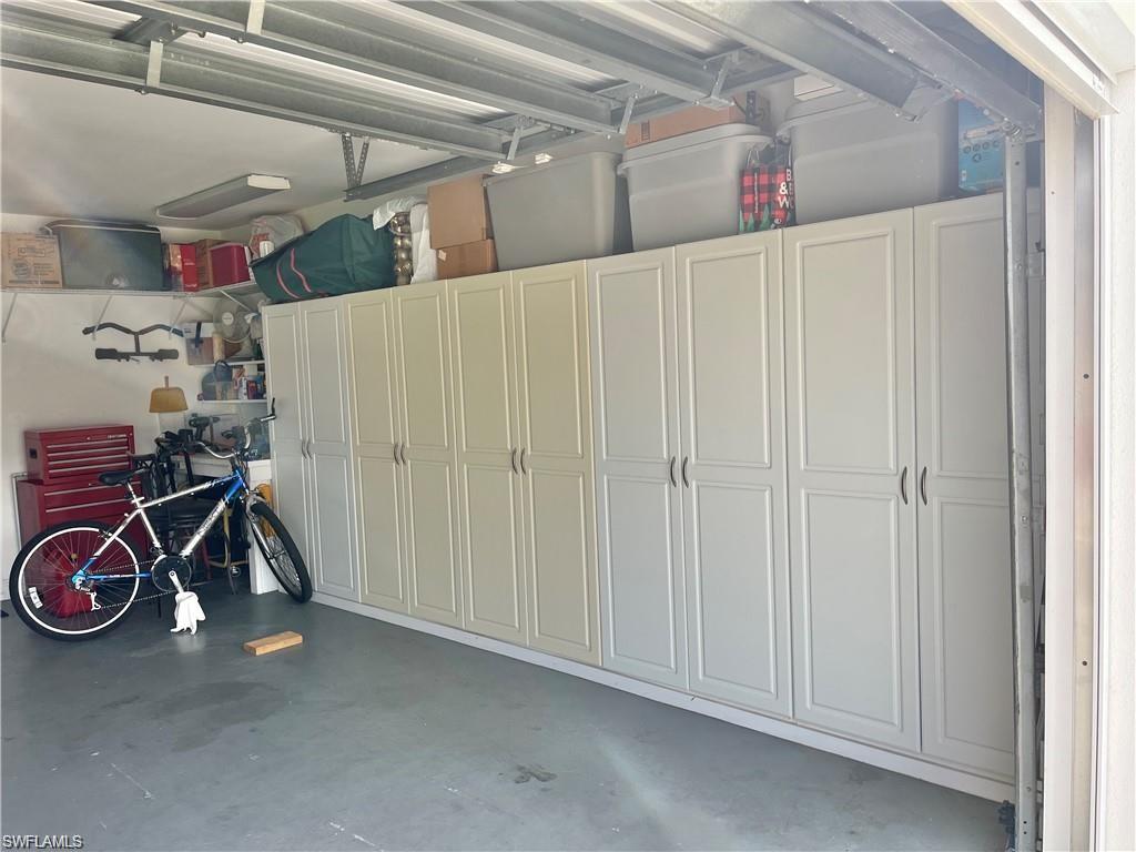 MYERLEE CIRCLE CONDO - Residential