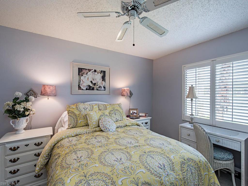 DEAUVILLE LAKE CLUB - Residential