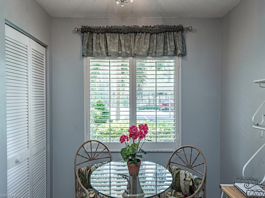 DEAUVILLE LAKE CLUB - Residential