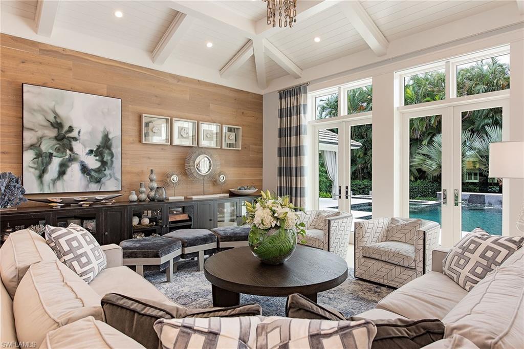 MOORINGS - Residential