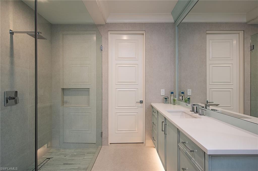 MOORINGS - Residential