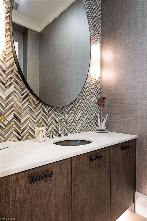 MOORINGS - Residential