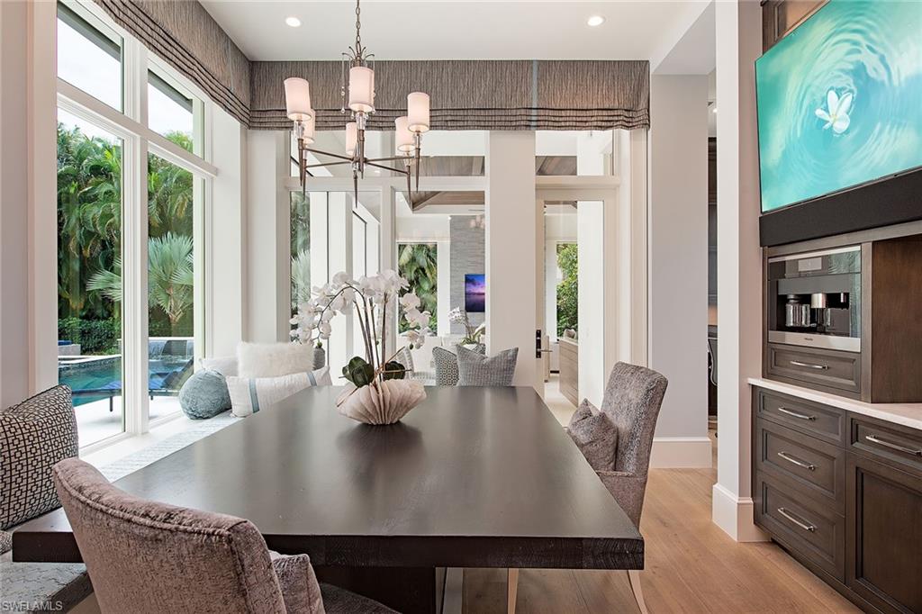 MOORINGS - Residential