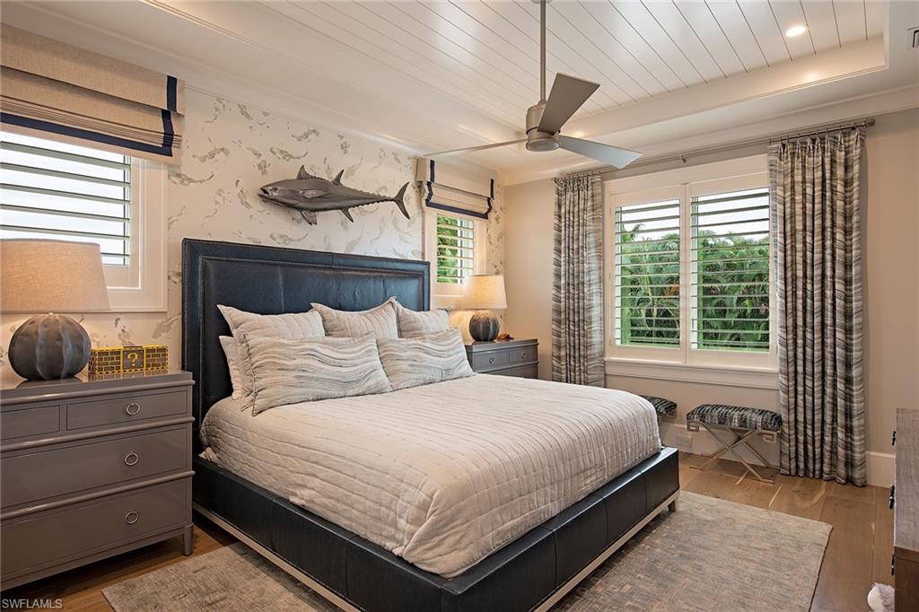 MOORINGS - Residential