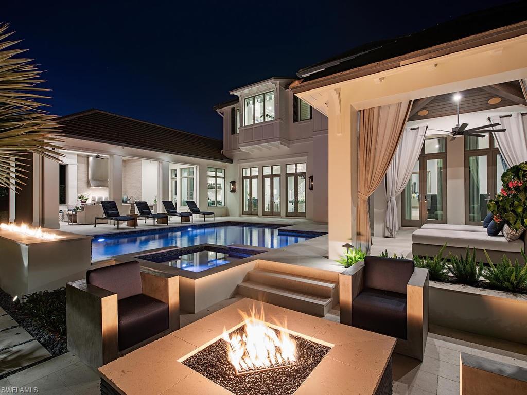 MOORINGS - Residential