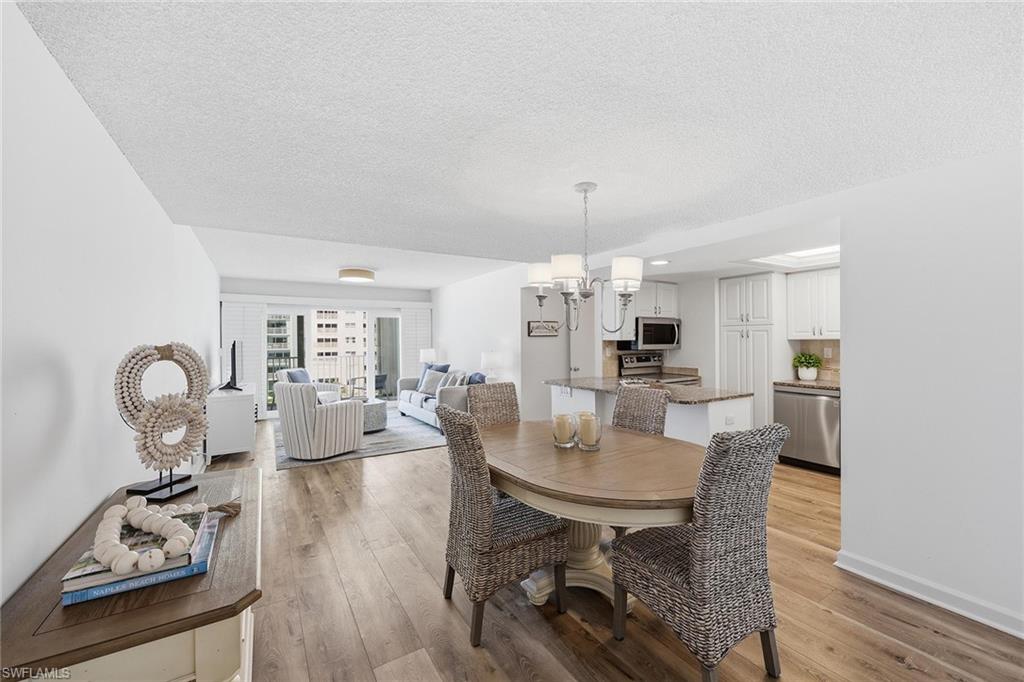 NAPLES CONTINENTAL - Residential